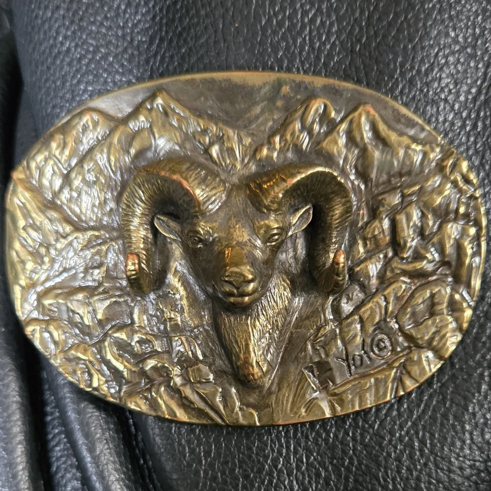 Bronze Solid Artisan Ram Belt Buckle - Picture 3 of 7